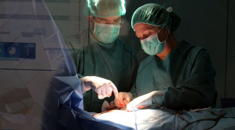 Metges del Trueta de Girona realitzat la operació per implantar un desfibril·lador subcutani