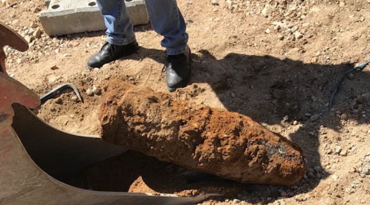 Un projectil de la Guerra Civil trobat a Sant Feliu de GuIxols l'abril de l'any passat. Ràdio Sant Feliu de Guíxols