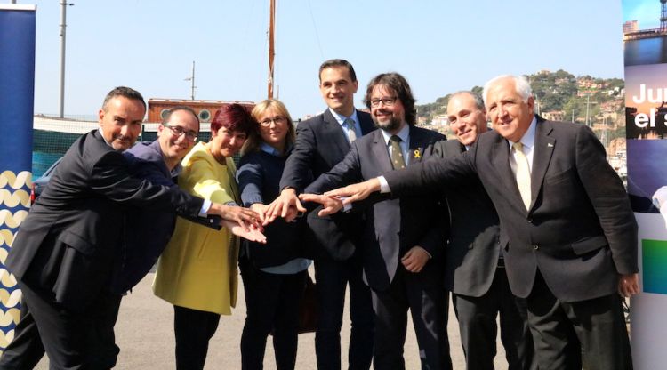 Les autoritats que han presentat l'acord entre el Costa Brava Yacht Ports i Barcelona Clúster Nàutic. ACN