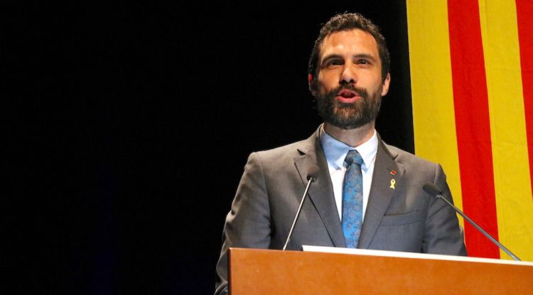 El president del Parlament, Roger Torrent, durant l'acte que ha fet aquest matí. ACN