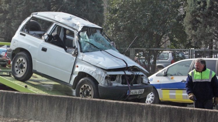 El tot terreny ha quedat molt malmès a resultat de l'impacte amb la mitjana © M. Estarriola