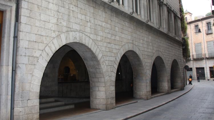 Façana de la Fontana d'Or (arxiu)