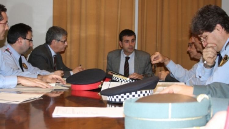 La junta local de seguretat de Figueres s'ha reunit aquest dilluns a l'Ajuntament amb l'assistència del delegat del Govern a comarques gironines, Eudald Casadesús.. ACN