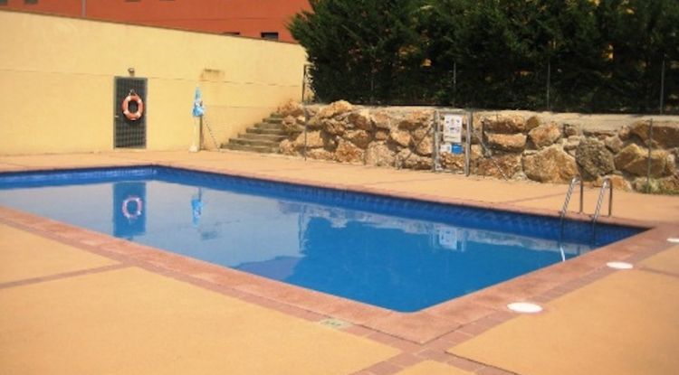 La piscina on la menor es va ofegar