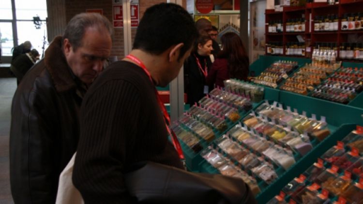 Visitants de la mostra gastronòmica © ACN