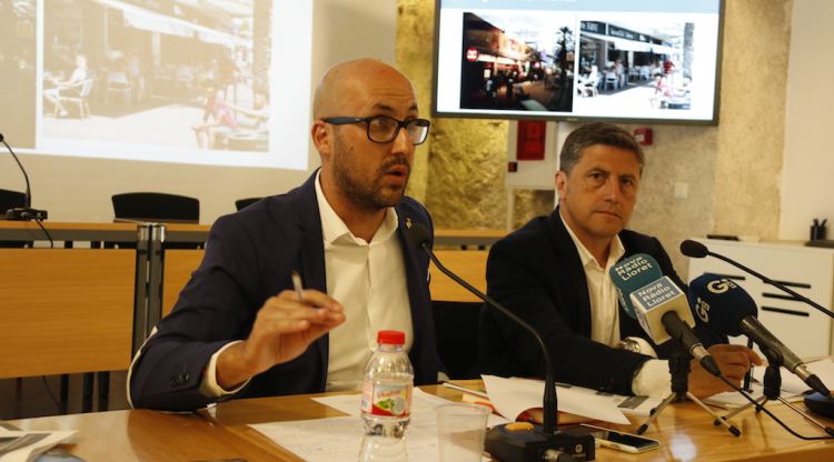 L'alcalde de Lloret, Jaume Dulsat (esquerra), amb el segon tinent d'alcalde, Jordi Orobitg. ACN