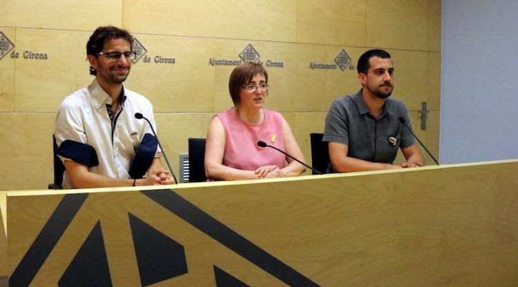 Sergi Font, Anna Puigdemont i Adam Bertran aquest matí a Girona. ACN