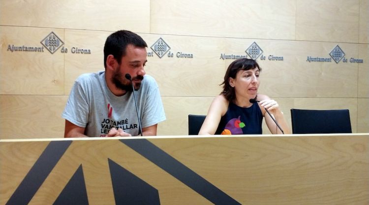 Pla mig dels regidors de la CUP Lluc Salellas i Laia Pèlach aquest matí. ACN