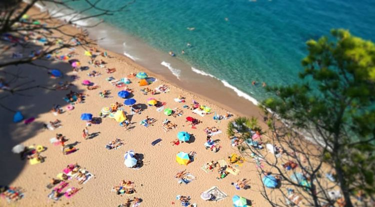 Vista aèria de la platja de Pals. Kévin Guenanen