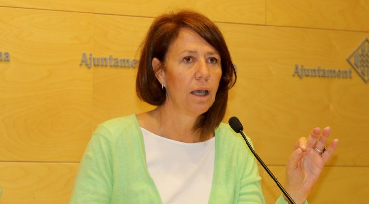 L'alcaldessa de Girona, Marta Madrenas, valorant avui la sentència sobre absentisme. ACN