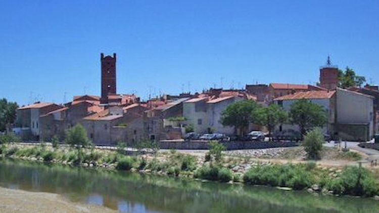 Municipi de Rivesaltes situat a la Catalunya Nord, prop de Perpinyà © Db-City