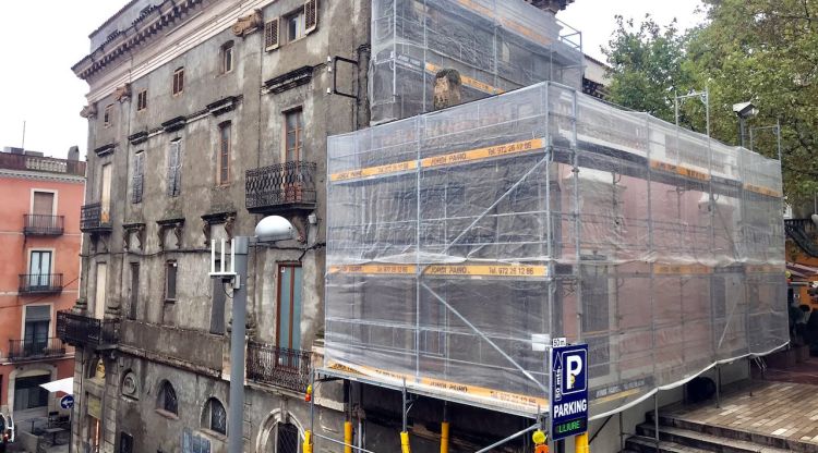 L'edifici de la Casa Romaguera de Figueres que s'està rehabilitant