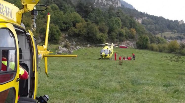Els dos helicòpters que han treballat en l'accident