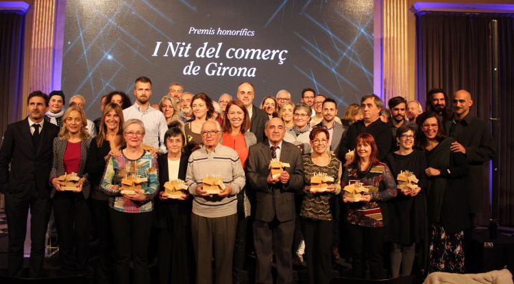 Foto de grup de la primera Nit del Comerç de Girona