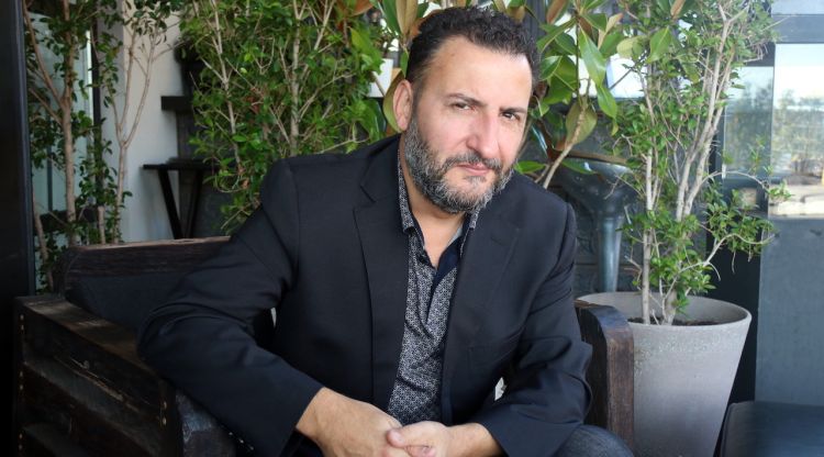 L'autor del llibre 'El tumor', Toni Soler, després de l'entrevista. ACN
