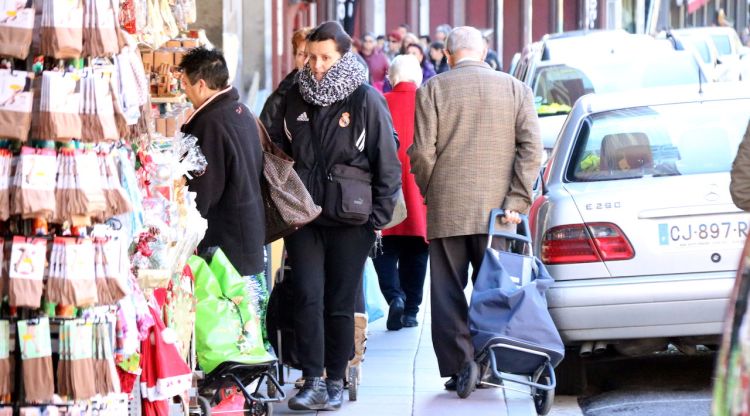 Compradors el novembre de l'any passat a la zona dels Límits. ACN