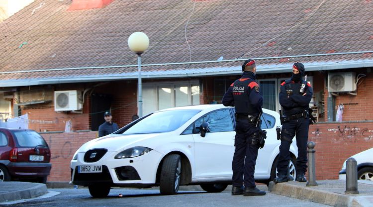 Un operatiu policial al barri del Bon Pastor (arxiu). ACN