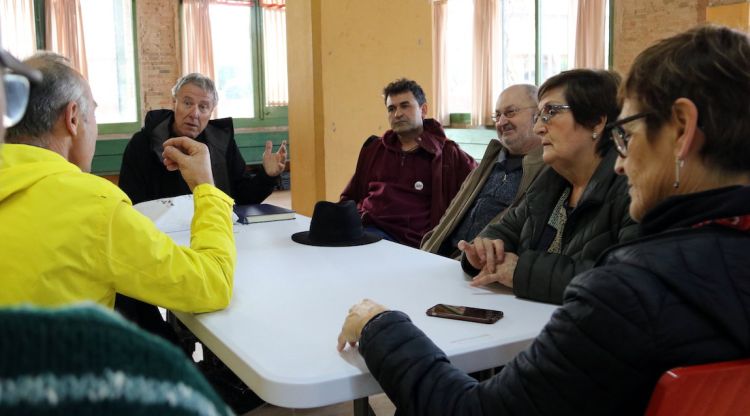 Alguns dels participants del dejuni que s'està fent a Celrà. ACN