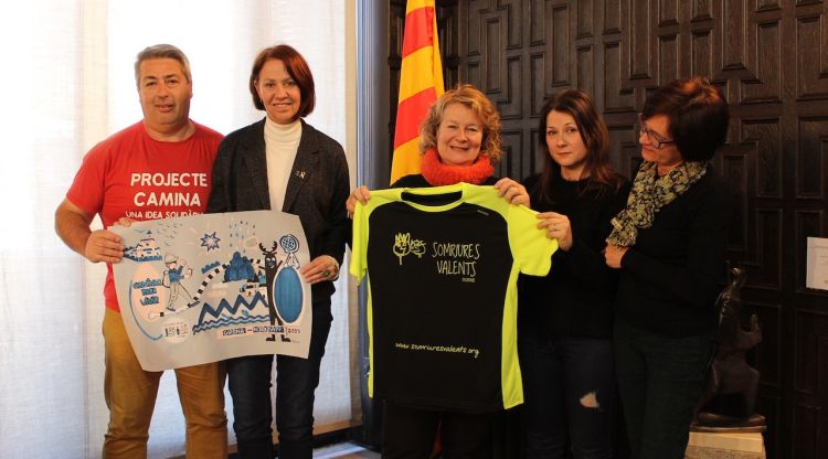 Joan Molina al costat de l'alcaldessa, Marta Madrenas, aquest migdia