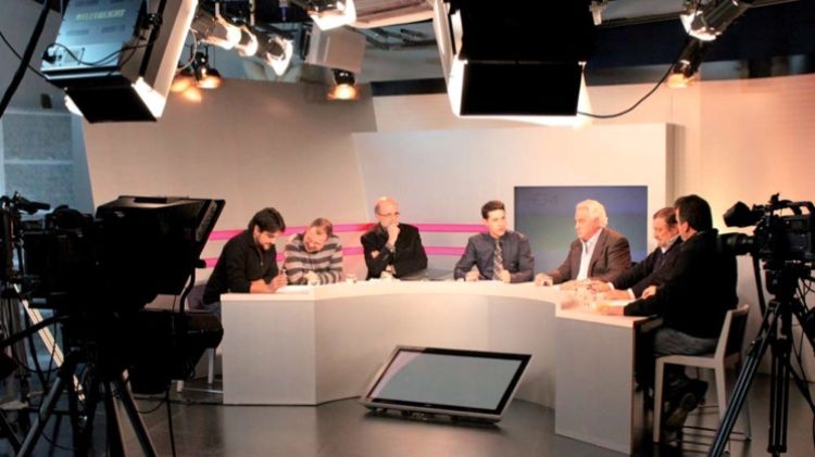 Gravació d'un programa al plató d'Olot TV