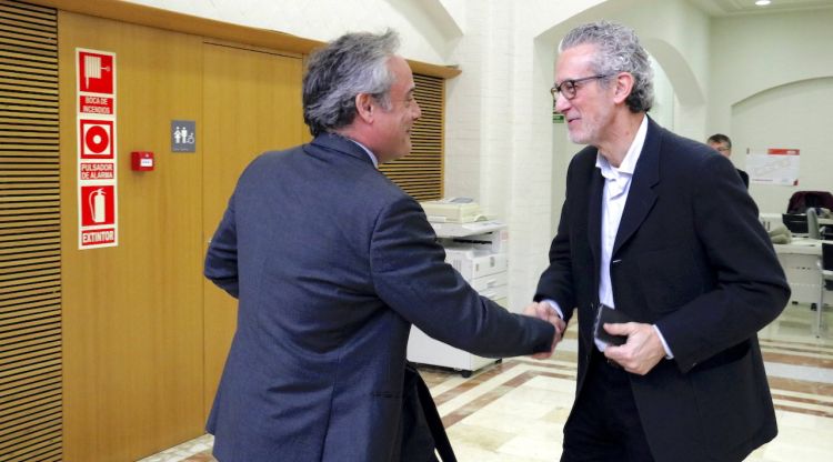 El regidor de Girona Carles Ribas i el subdelegat del govern espanyol Albert Bramon. ACN