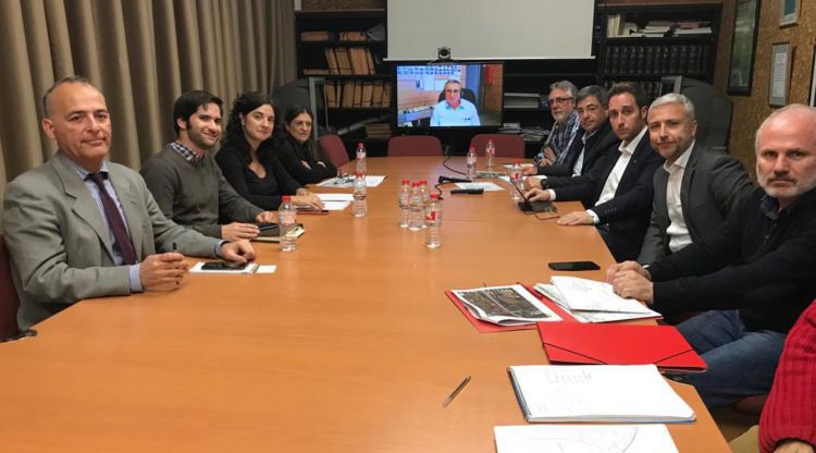 Reunió entre l'Ajuntament, la direcció general d'Infraestructures de la Generalitat i representant d'Adif