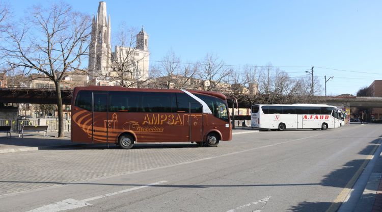 Pla general de la zona d'aparcament de busos turístics a l'entrada del Barri Vell. ACN