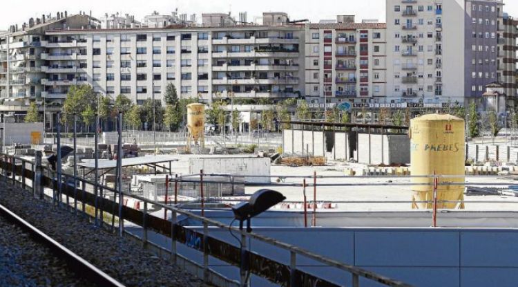 L'espai de plaça Europa que quedava pendent d'urbanitzar