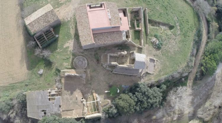 Imatge aèria del conjunt històric de Palol Sabaldòria de Vilafant