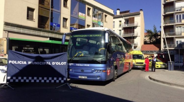 La pantalla instal·lada per la policia després de l'atropellament mortal. Pau Masó/Ràdio Olot