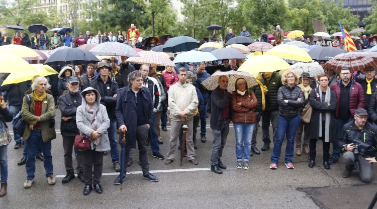 Els assistents a la concentració d'aquesta tarda. ACN