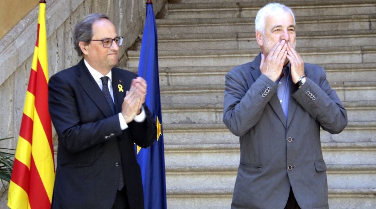 El president de la Generalitat, Quim Torra, rebent el senador electe Jami Matamala a Girona. ACN