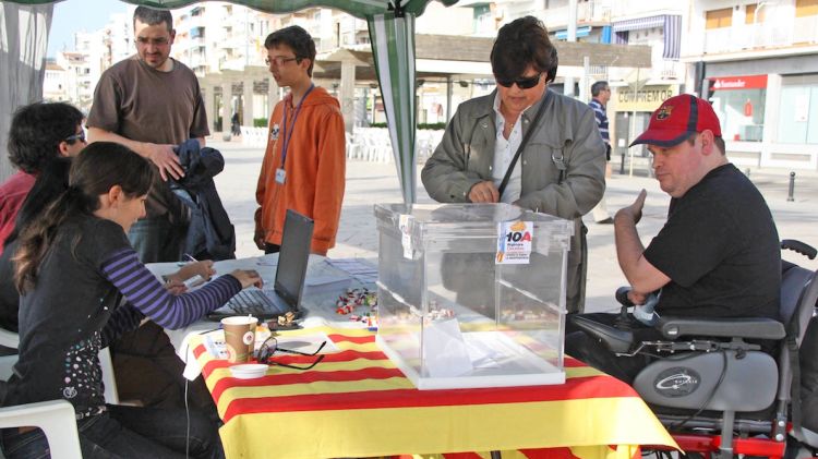 Consultes per la independència que es van celebrar a Blanes el passat abril