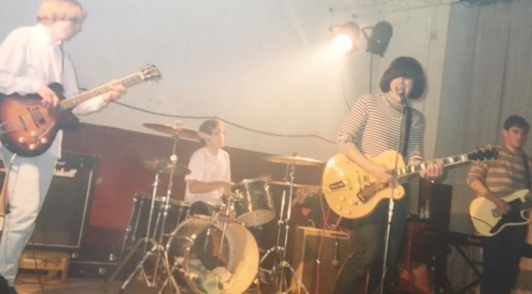Un grup actuant al local de 'La Tabacalera' a finals dels 80