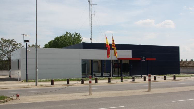 Exterior de la comissaria dels Mossos d'Esquadra a Banyoles © ACN
