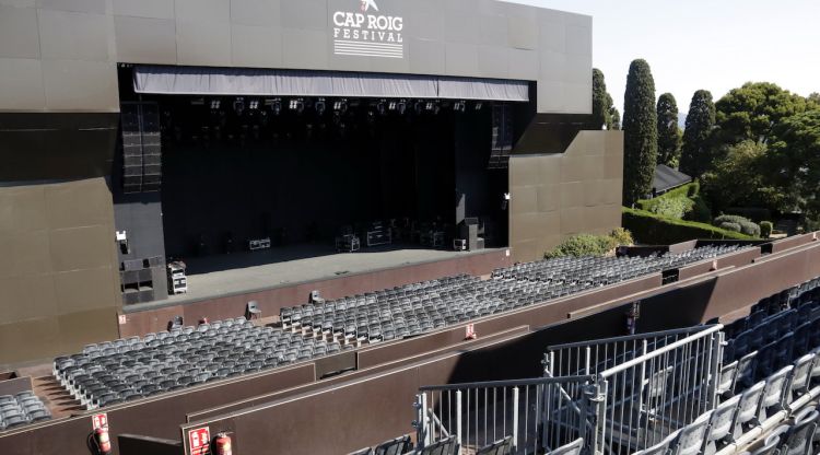 L'escenari a punt per a una nova edició del festival de Cap Roig. ACN