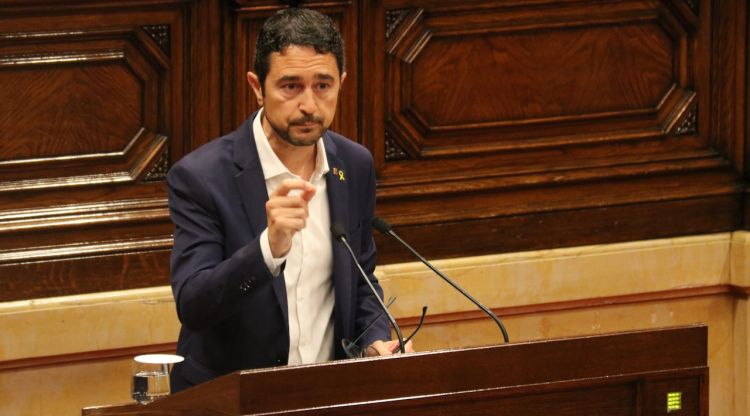 El conseller Damià Calvet, al ple del Parlament. ACN