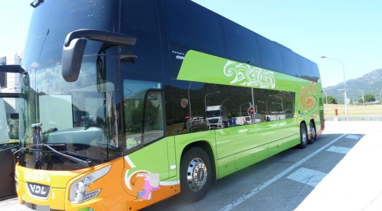 L'autobús que conduïa l'home que excedia el temps límit sense descansar