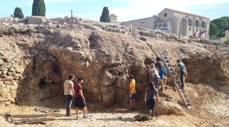 La façana portuària de la ciutat grega d'Empúries que s'ha posat al descobert durant unes noves excavacions