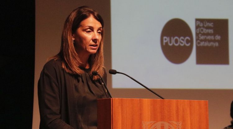 La consellera de la Presidència, Meritxell Budó, presentant el PUOSC a Girona