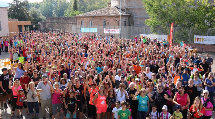 Els participants abans de sortir a la marxa del xuixo. ACN