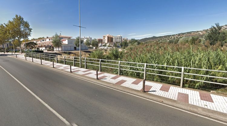 Un dels ponts que reclamen ser ampliat