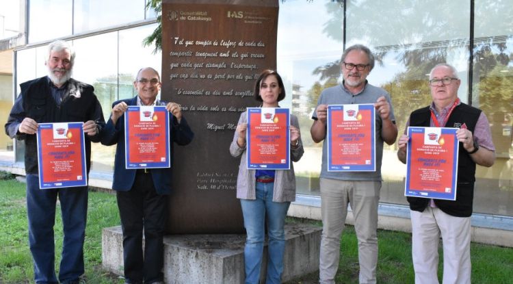 Els representants de l'IAS, BST i Associació de Donants de Girona presenten la campanya a l'hospital Santa Caterina