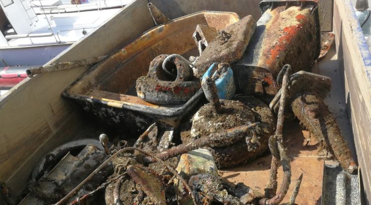 Els residus extrets del fons marí de Cadaqués dins de la recollida organitzada pel projecte Libera