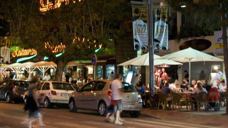 Passeig de Platja d'Aro una nit d'estiu © Martin Strauss