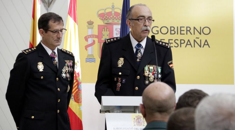 El cap de la Policia Nacional a Girona, Luis César Suanzes, durant la intervenció a la festa patronal. ACN