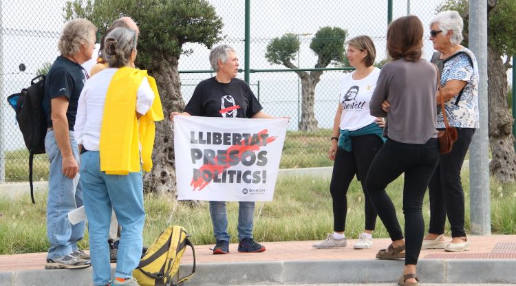 Alguns dels concentrats a la presó de Figueres. ACN