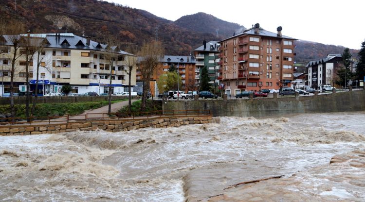 El riu Noguera Pallaresa al seu pas per Sort. ACN