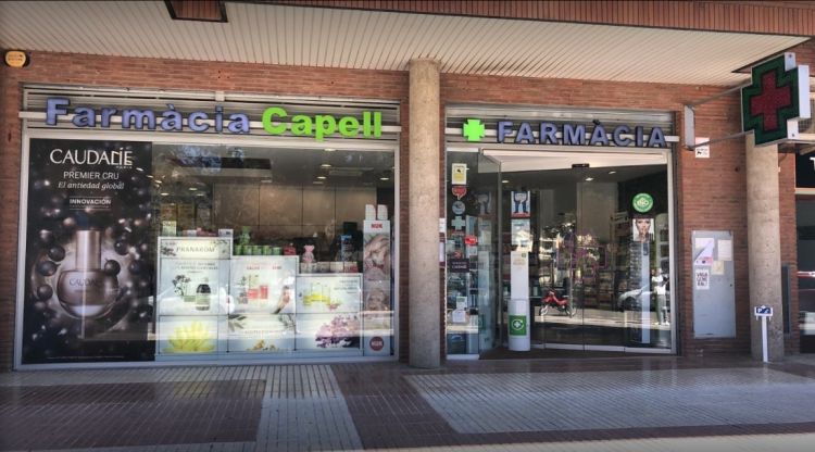 Una de les farmàcies atracades. Farmàcia Capell