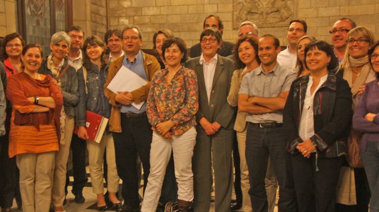 Els regidors de l'Ajuntament de Girona s'han fet una foto de família un cop acabat el ple © ACN